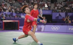 举重冠军阿纳托利腹肌暴击青少年体能发展窗口期世界杯田径赛后回顾